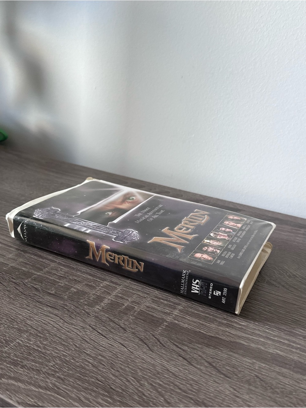 Merlin VHS - Picture 5 of 5